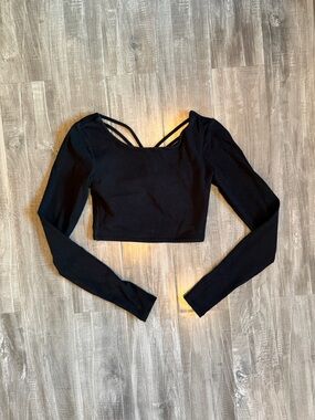 Women's Black Long-Sleeve Cropped Top with Back Straps